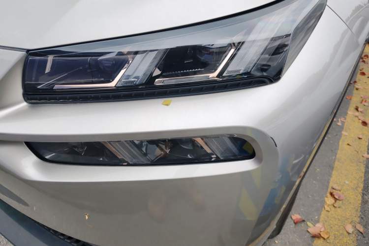 Used AION V 2024 Plus 70 Smart Edition Ternary Lithium Left Front Headlight