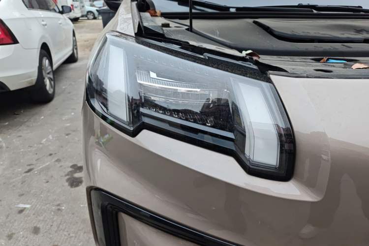 Used AION V 2024 Aion Tyrannosaurus 520 Intelligent Premium Edition Right Front Headlight