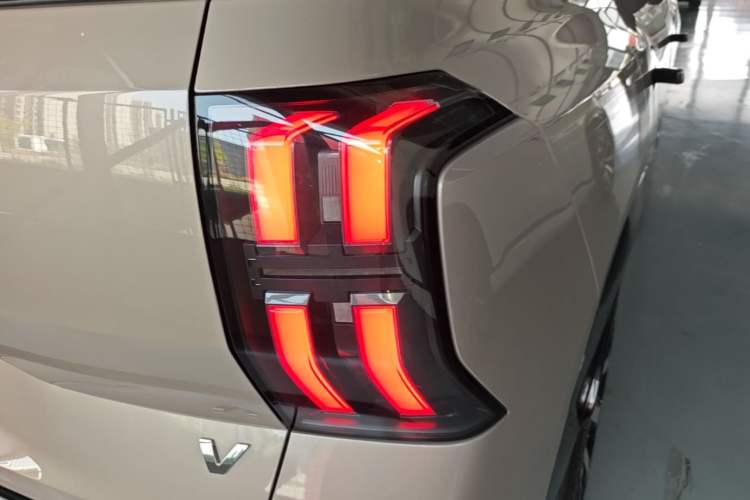 Used AION V 2024 Aion Tyrannosaurus 520 Smart Luxury Edition Right Rear Taillight