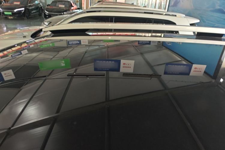 Used AION V 2024 Aion Tyrannosaurus 520 Smart Luxury Edition Roof