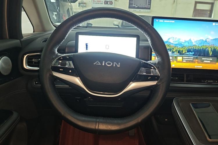 Used AION V 2024 Plus 70 Star Edition Lithium Iron Phosphate Steering Wheel