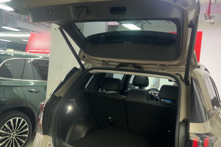 Used AION V 2024 Aion Tyrannosaurus 650 LiDAR Edition Trunk
