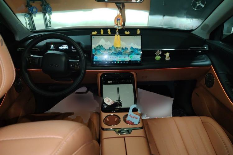 Used AION V 2024 Aion Tyrannosaurus 520 Smart Luxury Edition Center Console