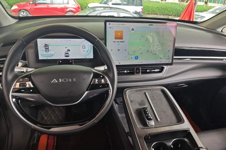 Used AION V 2024 Plus 70 Tech Edition Lithium Iron Phosphate Center Console