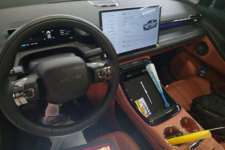 Used AION V 2024 Aion Tyrannosaurus 650 LiDAR Edition Center Console