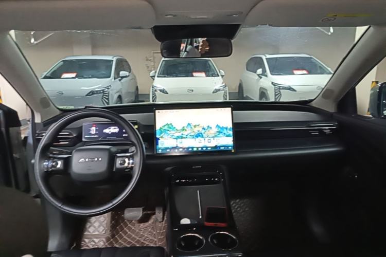 Used AION V 2024 Aion Tyrannosaurus 650 Smart Luxury Edition Center Console