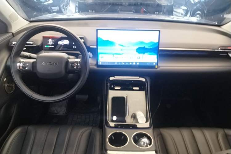 Used AION V 2024 Aion Tyrannosaurus 650 Smart Premium Edition Center Console