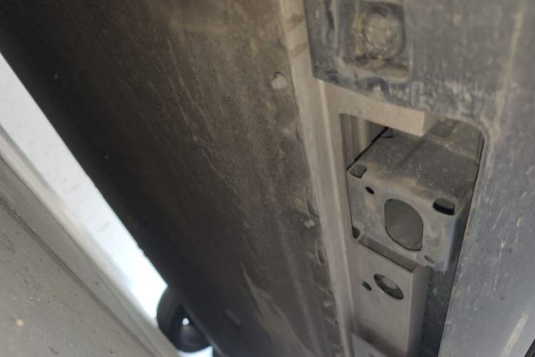 Used AION V 2024 Aion Tyrannosaurus 650 LiDAR Edition Chassis Rear Right