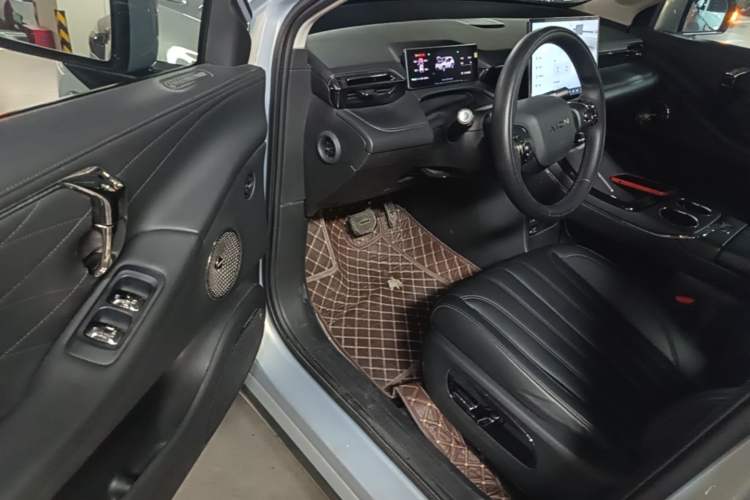 Used AION V 2024 Aion Tyrannosaurus 650 Smart Luxury Edition Driver Seat