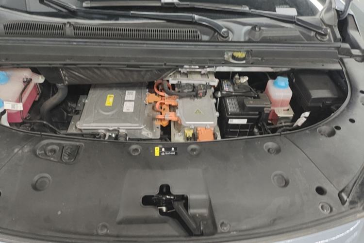 Used AION V 2024 Plus 70 Star Edition Ternary Lithium Engine Bay