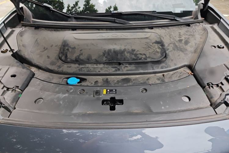 Used AION V 2024 Aion Tyrannosaurus 650 LiDAR Edition Engine Bay