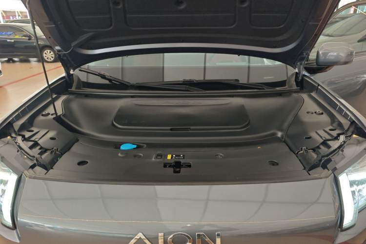 Used AION V 2024 Aion Tyrannosaurus 520 Intelligent Premium Edition Engine Bay