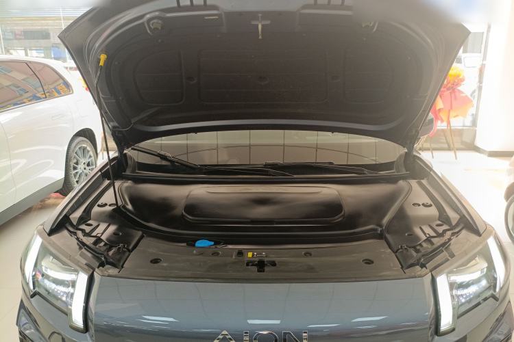 Used AION V 2024 Aion Tyrannosaurus 650 LiDAR Edition Engine Bay