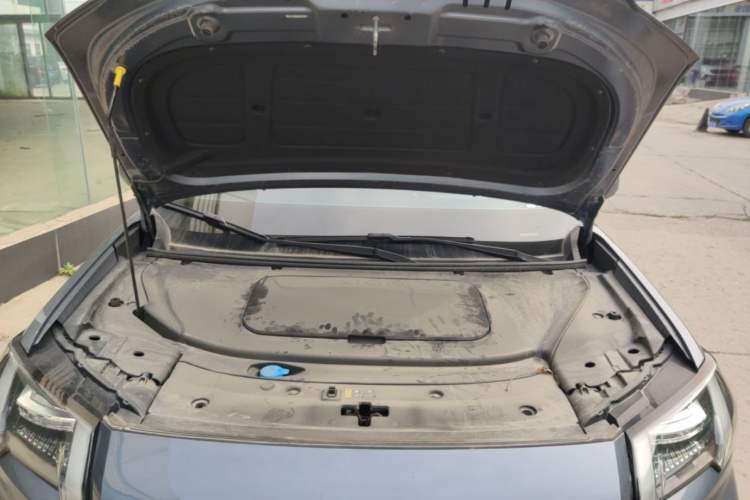Used AION V 2024 Aion Tyrannosaurus 650 LiDAR Edition Engine Bay