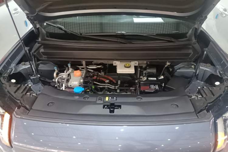 Used AION V 2024 Aion Tyrannosaurus 650 LiDAR Edition Engine Bay