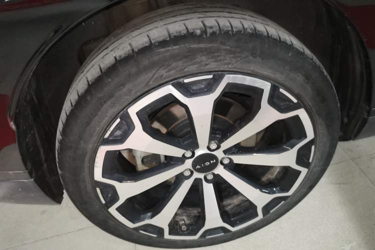 Used AION V 2024 Aion Tyrannosaurus 650 LiDAR Edition Exterior 5