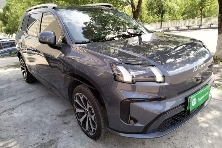 Used AION V 2024 Aion Tyrannosaurus 650 Smart Luxury Edition Front Right 45 Deg