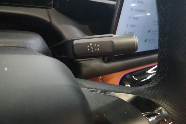 Used AION V 2024 Aion Tyrannosaurus 650 LiDAR Edition Gear Lever
