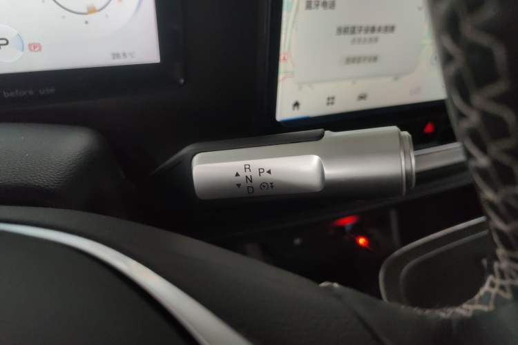 Used AION V 2024 Plus 70 Star Edition Lithium Iron Phosphate Gear Lever