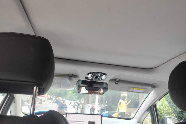 Used AION V 2024 Plus 70 Smart Edition Ternary Lithium Headliner
