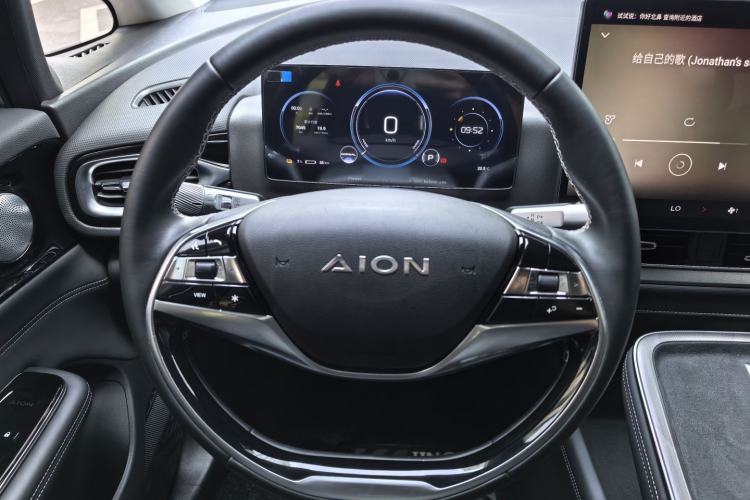 Used AION V 2024 Plus 70 Star Edition Lithium Iron Phosphate Interior 1