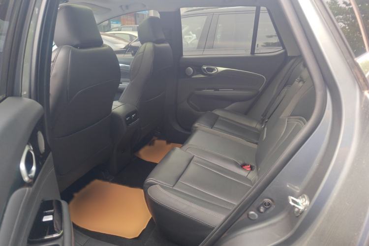 Used AION V 2024 Plus 70 Tech Edition Lithium Iron Phosphate Interior 2