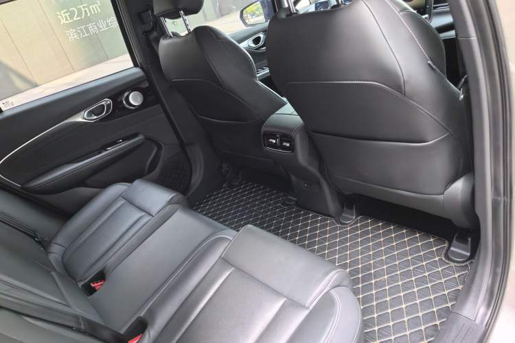 Used AION V 2024 Plus 70 Star Edition Lithium Iron Phosphate Interior 6