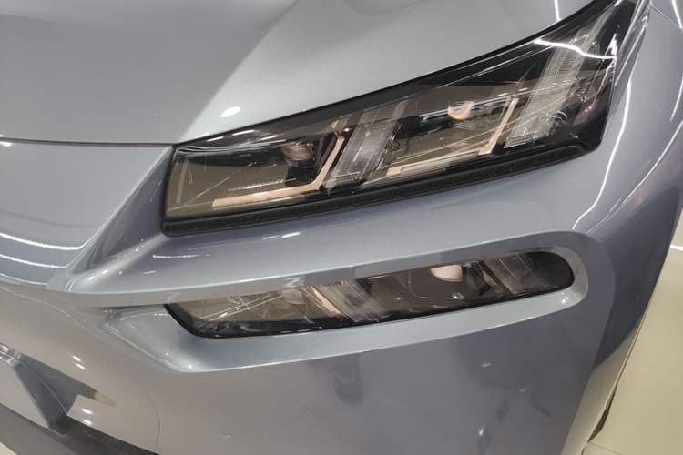 Used AION V 2024 Plus 70 Star Edition Ternary Lithium Left Front Headlight