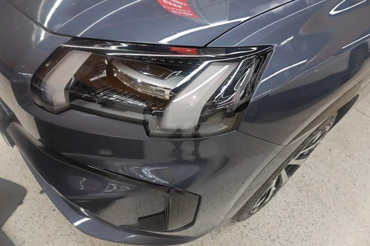 Used AION V 2024 Aion Tyrannosaurus 650 Smart Premium Edition Left Front Headlight