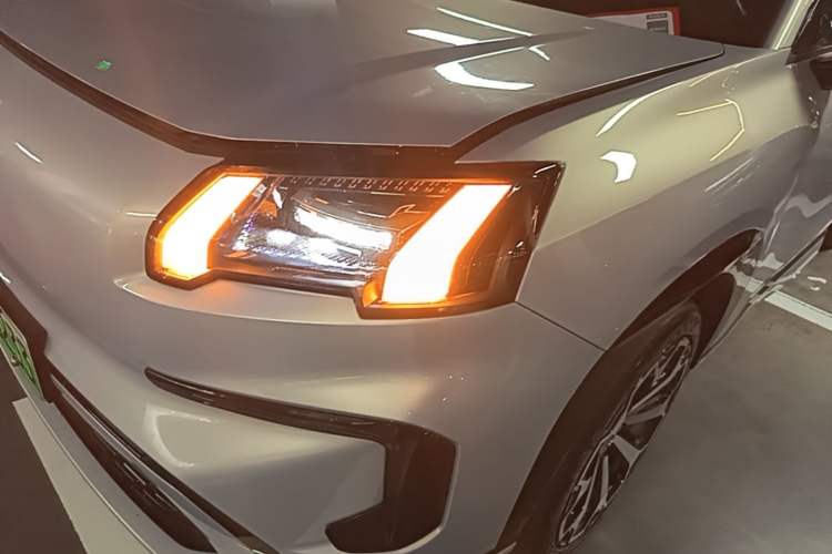 Used AION V 2024 Aion Tyrannosaurus 650 Smart Luxury Edition Left Front Headlight
