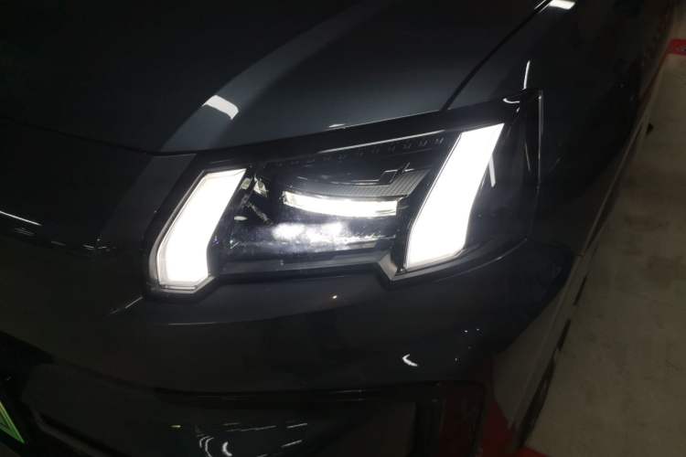 Used AION V 2024 Aion Tyrannosaurus 650 LiDAR Edition Left Front Headlight