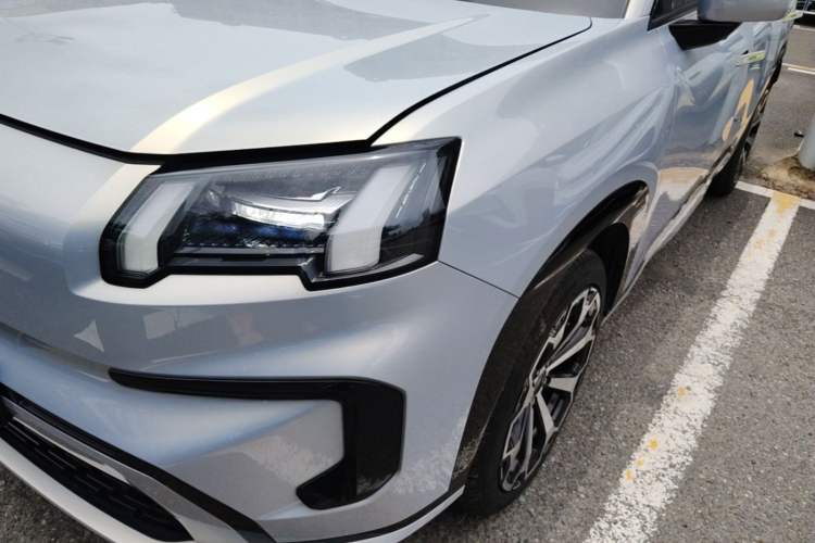 Used AION V 2024 Aion Tyrannosaurus 650 Smart Luxury Edition Left Front Headlight