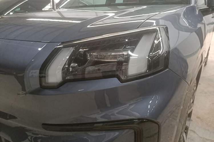 Used AION V 2024 Aion Tyrannosaurus 650 LiDAR Edition Left Front Headlight