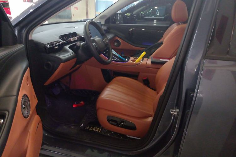 Used AION V 2024 Aion Tyrannosaurus 650 LiDAR Edition Left Front Seat