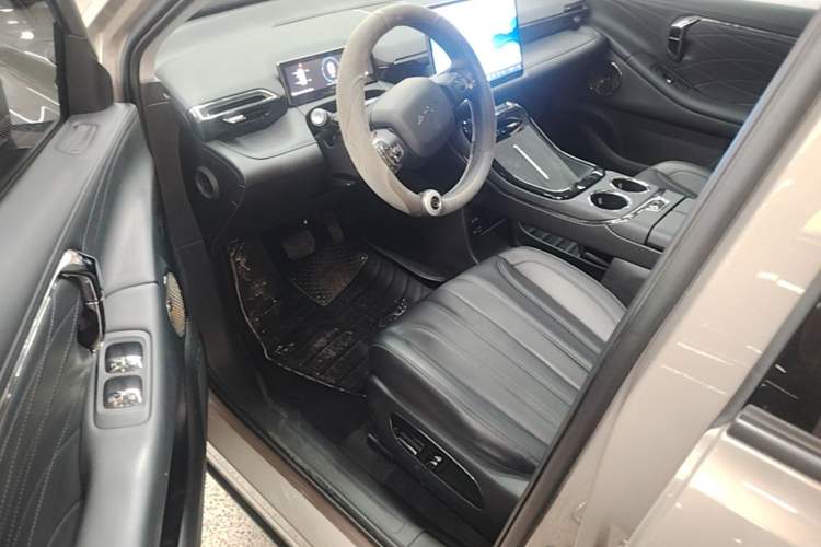 Used AION V 2024 Aion Tyrannosaurus 520 Intelligent Premium Edition Left Front Seat