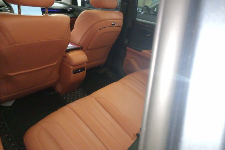Used AION V 2024 Aion Tyrannosaurus 650 LiDAR Edition Left Rear Seat
