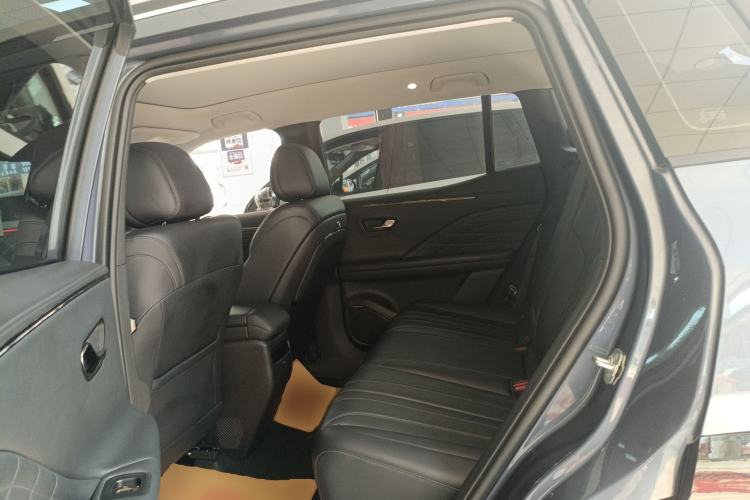 Used AION V 2024 Aion Tyrannosaurus 650 LiDAR Edition Left Rear Seat