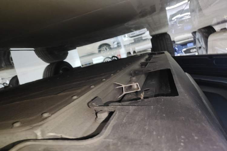 Used AION V 2024 Plus 70 Star Edition Ternary Lithium Left Side Sill