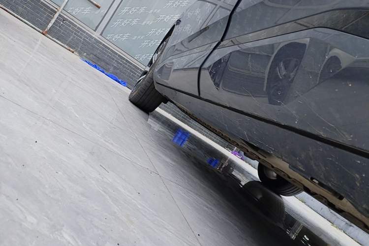 Used AION V 2024 Aion Tyrannosaurus 650 LiDAR Edition Left Side Sill