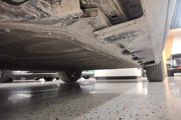 Used AION V 2024 Plus 70 Star Edition Lithium Iron Phosphate Left Side Sill