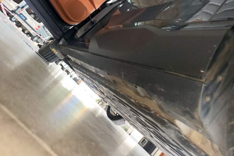 Used AION V 2024 Aion Tyrannosaurus 650 LiDAR Edition Left Side Sill