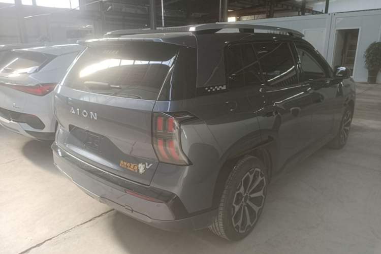 Used AION V 2024 Aion Tyrannosaurus 650 LiDAR Edition Rear Right 45 Deg