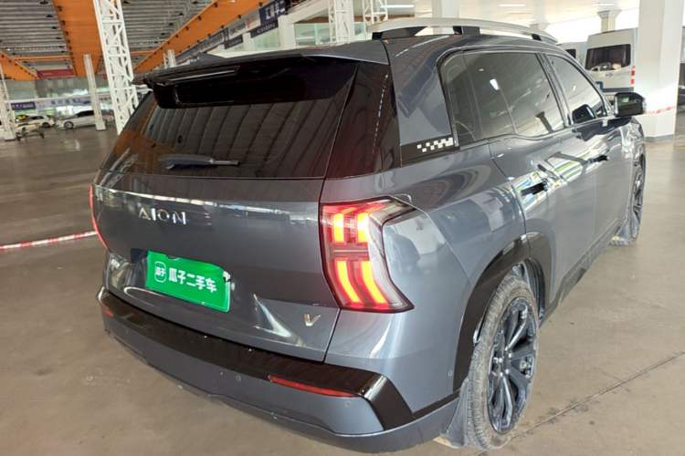 Used AION V 2024 Aion Tyrannosaurus 650 LiDAR Edition Rear Right 45 Deg