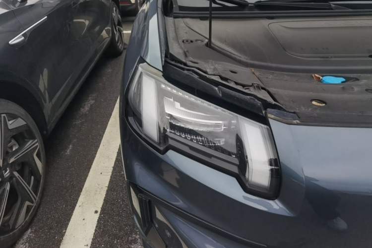 Used AION V 2024 Aion Tyrannosaurus 650 LiDAR Edition Right Front Headlight
