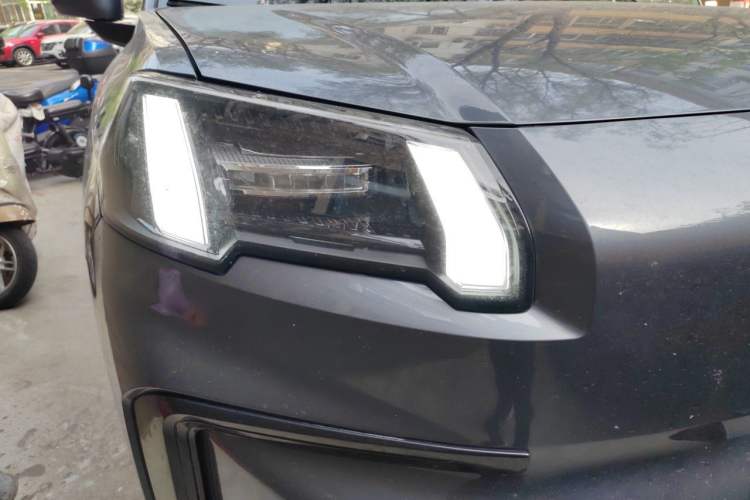Used AION V 2024 Aion Tyrannosaurus 520 Smart Enjoy Edition Right Front Headlight
