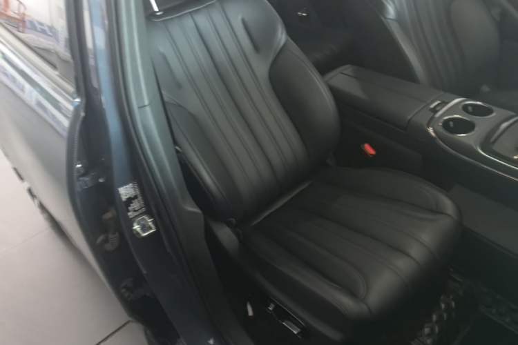 Used AION V 2024 Aion Tyrannosaurus 520 Intelligent Premium Edition Right Front Seat