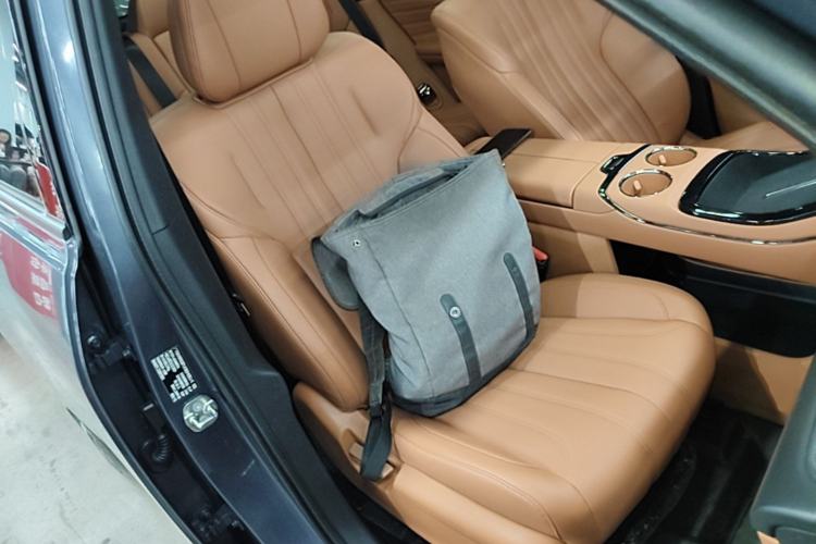 Used AION V 2024 Aion Tyrannosaurus 650 Smart Luxury Edition Right Front Seat