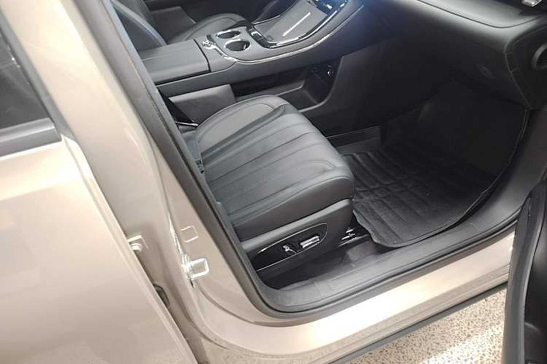 Used AION V 2024 Aion Tyrannosaurus 520 Intelligent Premium Edition Right Front Seat