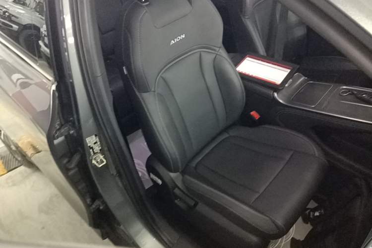 Used AION V 2024 Plus 70 Star Edition Lithium Iron Phosphate Right Front Seat