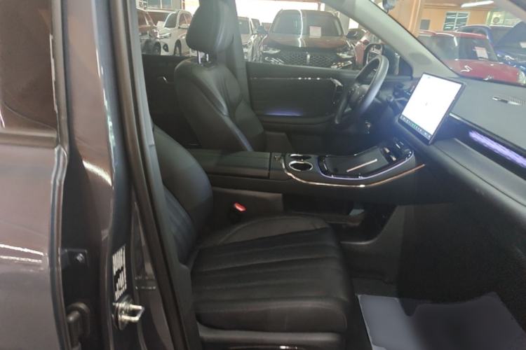 Used AION V 2024 Aion Tyrannosaurus 520 Smart Luxury Edition Right Front Seat